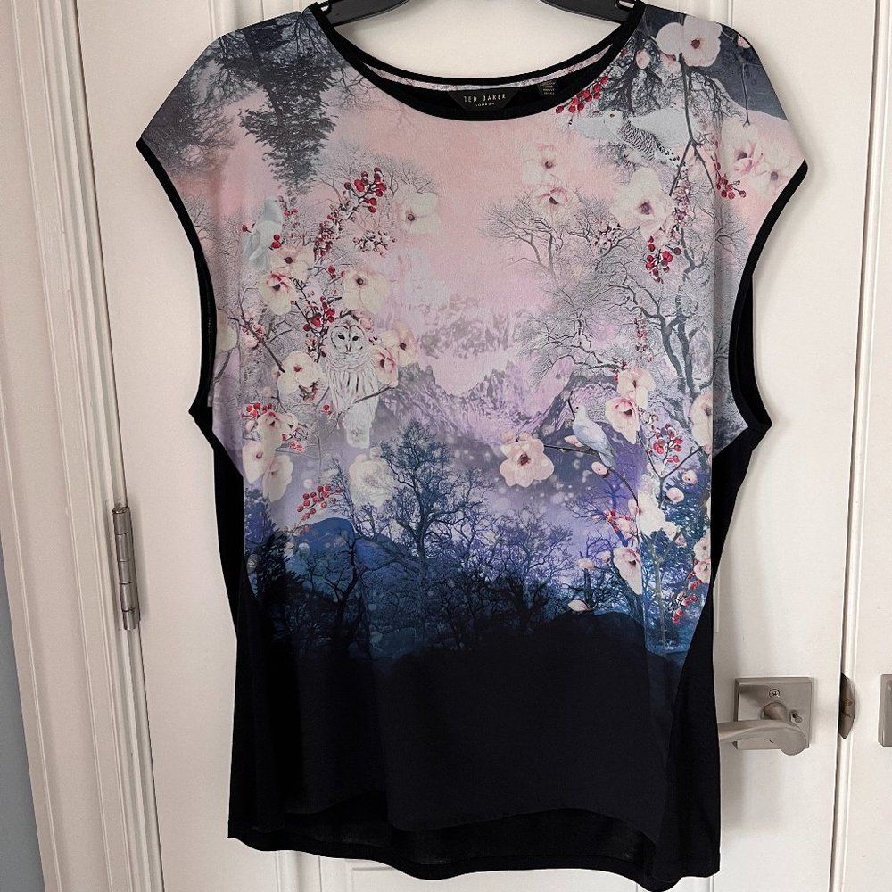 Absolutely gorgeous Ted Baker top